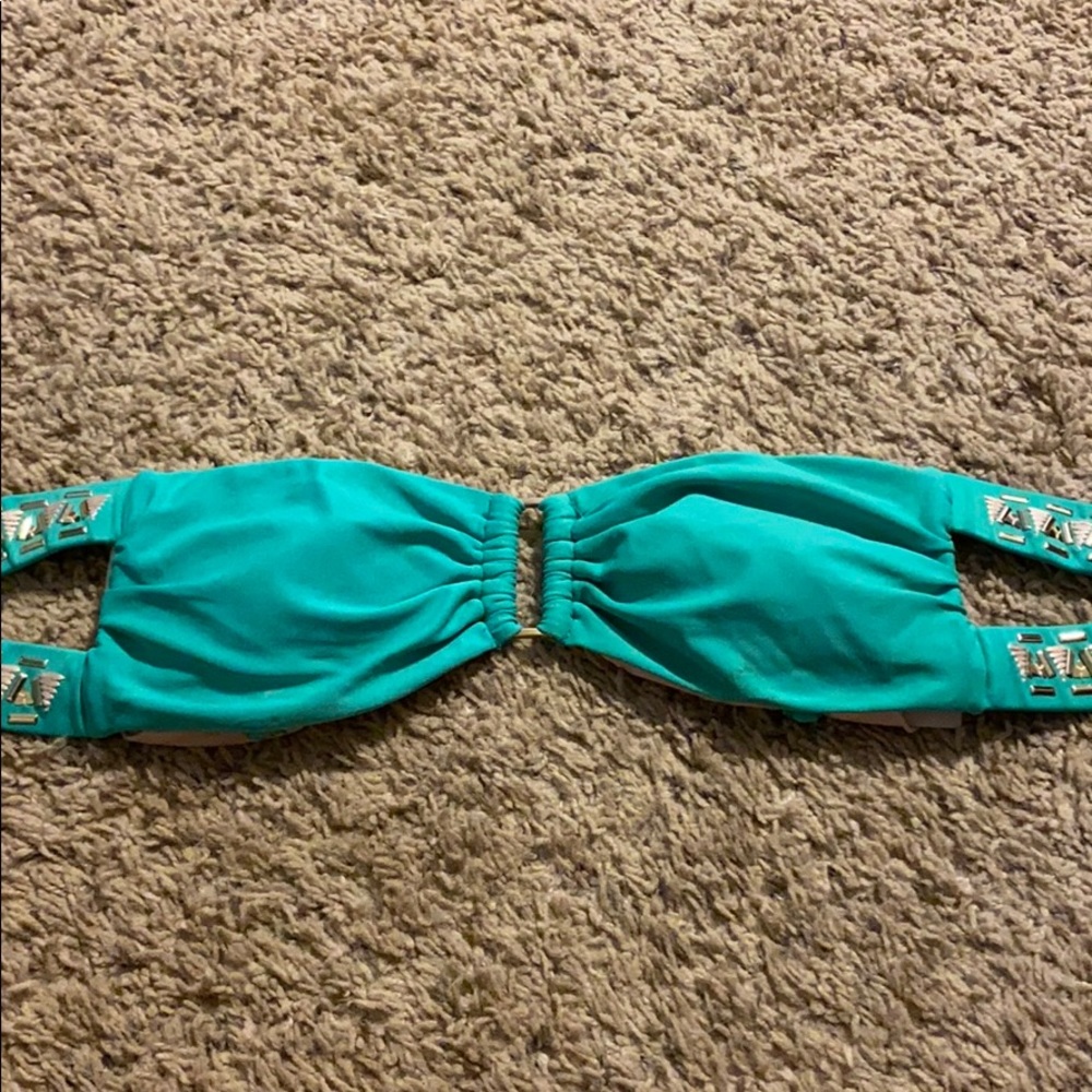 strapless bikini top